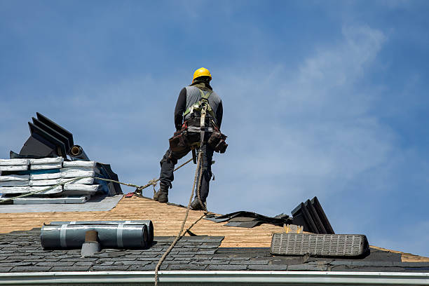 Professional Roofing technician working in Bridgewater, VA